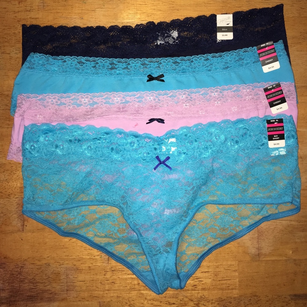 Four pairs of undies